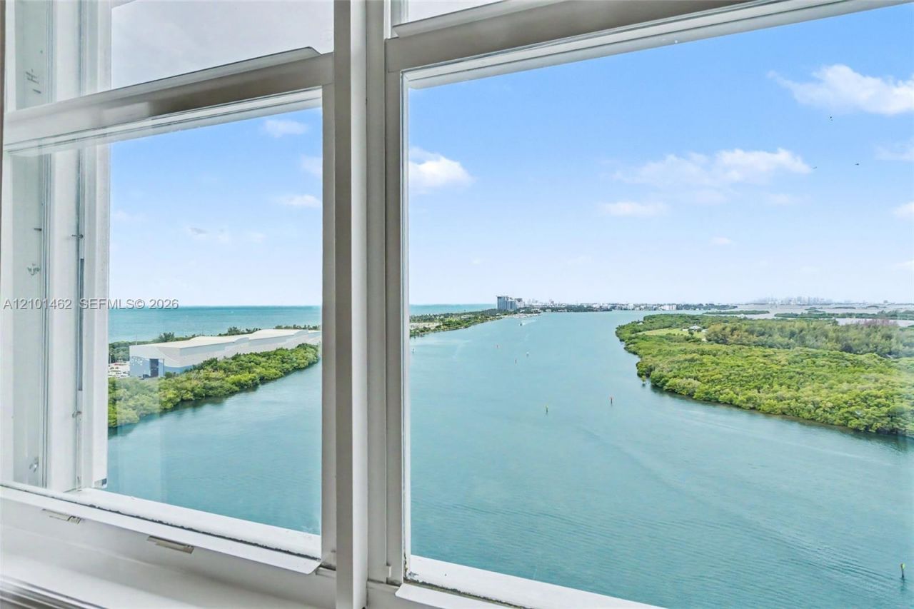 500 Bayview Dr , Unit PH20, Sunny Isles Beach, FL 33160 Photo