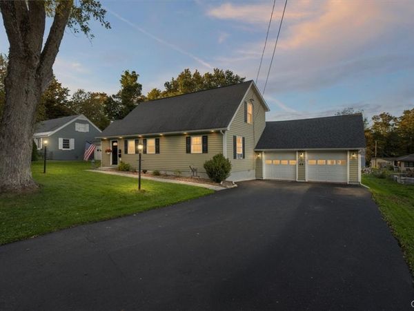 46 Beechwood Road , New Hartford, NY 13413