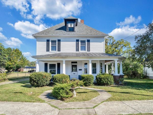 1915 Mercer AVE NW, Roanoke, VA 24017