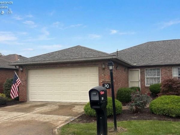 20 Wedgewood Drive, Willard, OH 44890