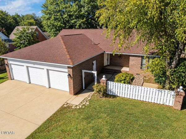 459 Oil Well Road , Jackson, TN 38305