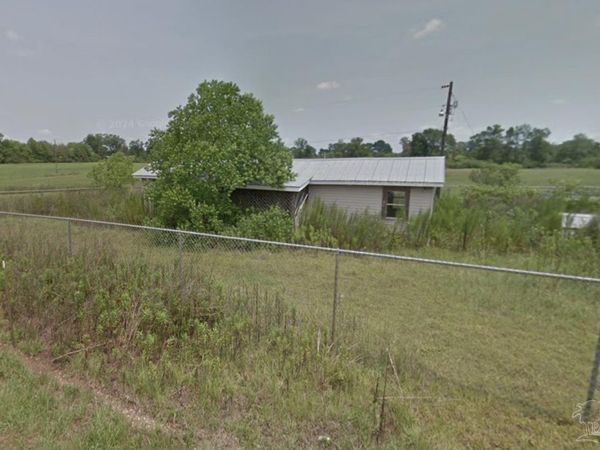 994 Smith Dairy Rd, Atmore, AL 36502