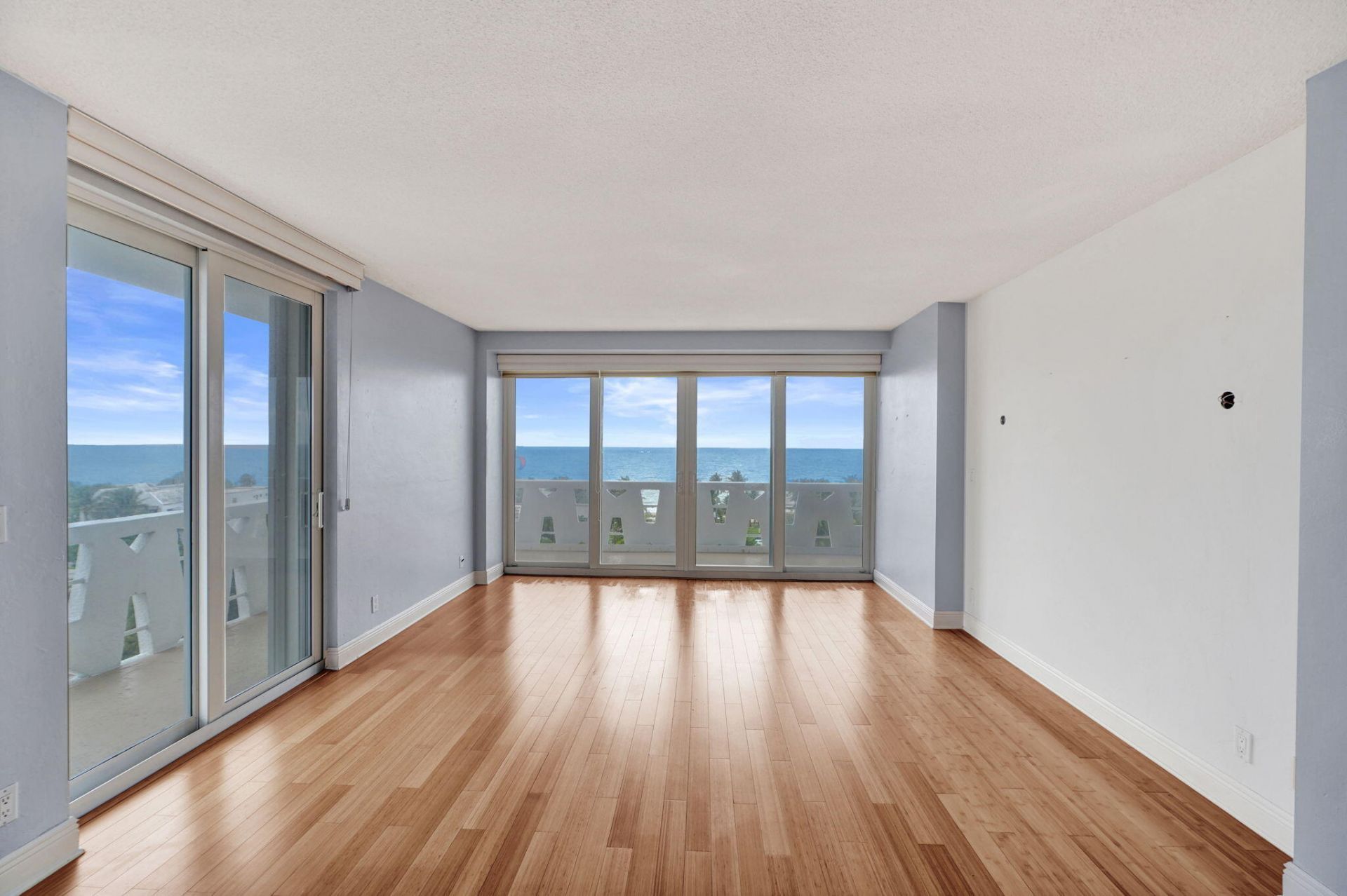 2840 N Ocean Boulevard, Unit 801, Fort Lauderdale, FL 33308 Photo