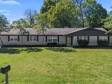 25 Donna Drive, Frankfort, KY 40601