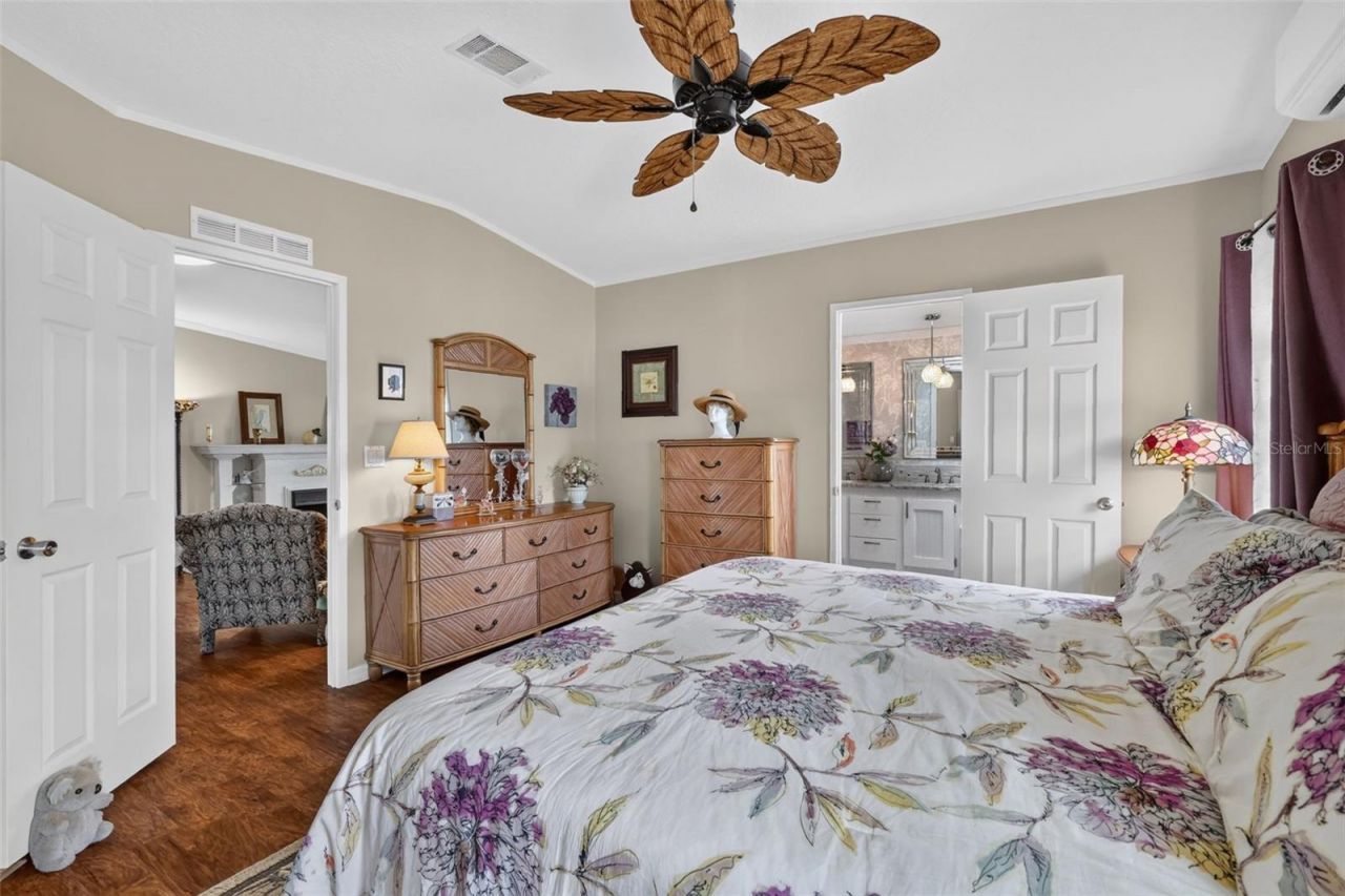 3403 Wekiva Road , Tavares, FL 32778 Photo