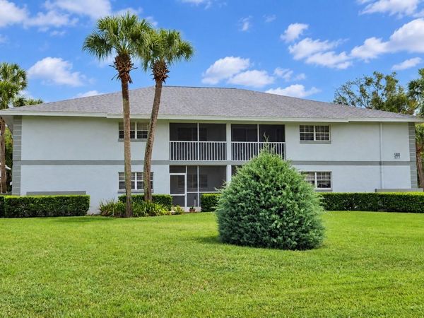 580 FAIRWAYS LANE, Unit G204, OCALA, FL 34472