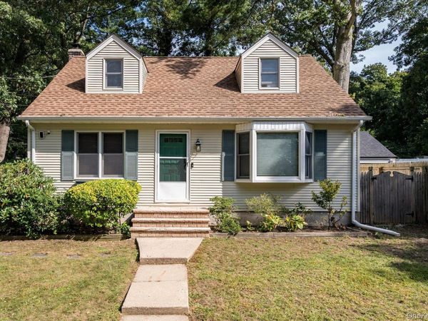 208 Melville Road, South Huntington, NY 11746