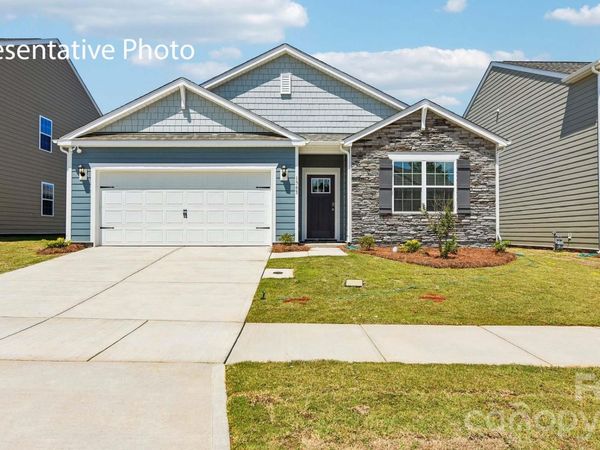 7869 Old Brook Road , Sherrills Ford, NC 28673