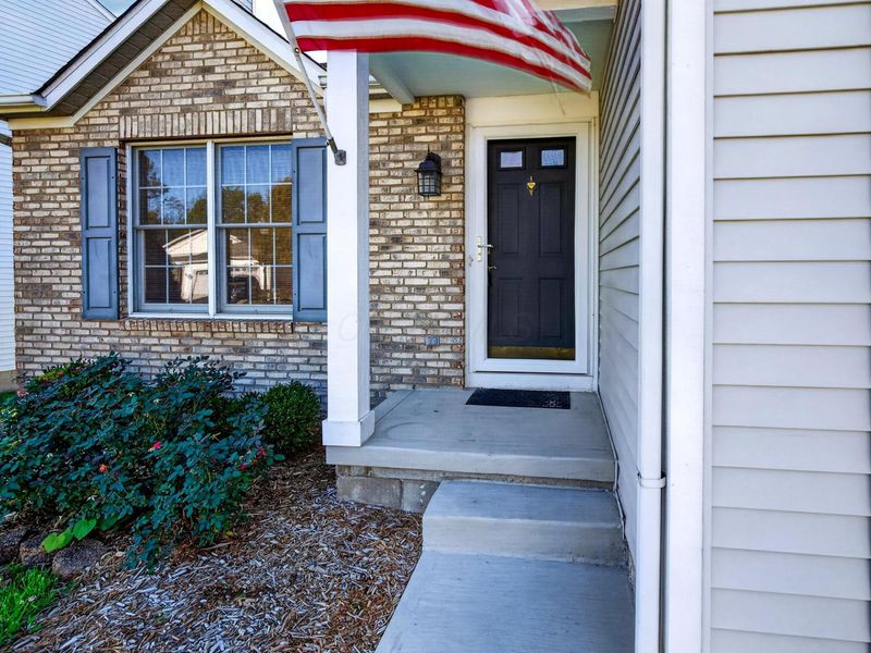 2058 Forestwind Drive, Grove City, OH 43123 Photo 5