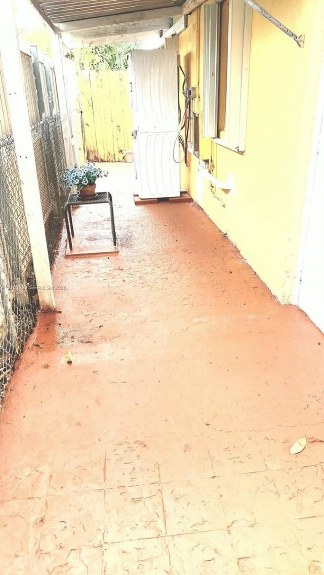 2770 NW 6th St , Miami, FL 33125 Photo