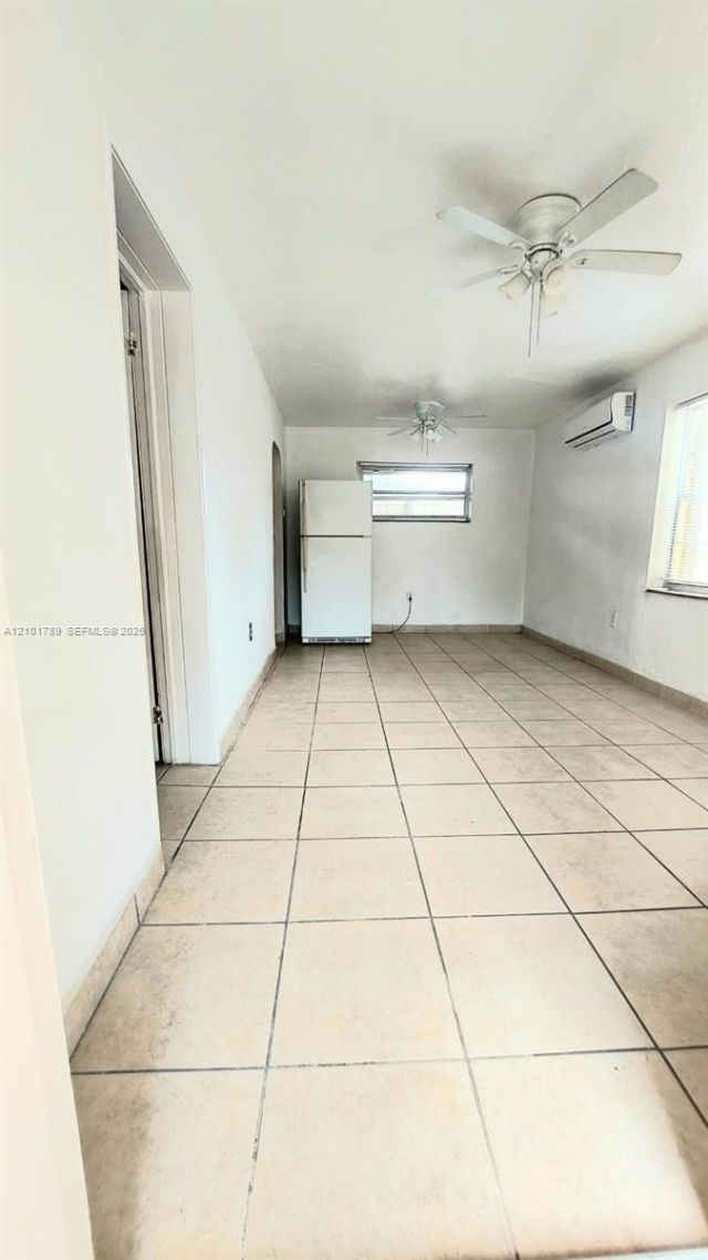 2770 NW 6th St , Miami, FL 33125 Photo