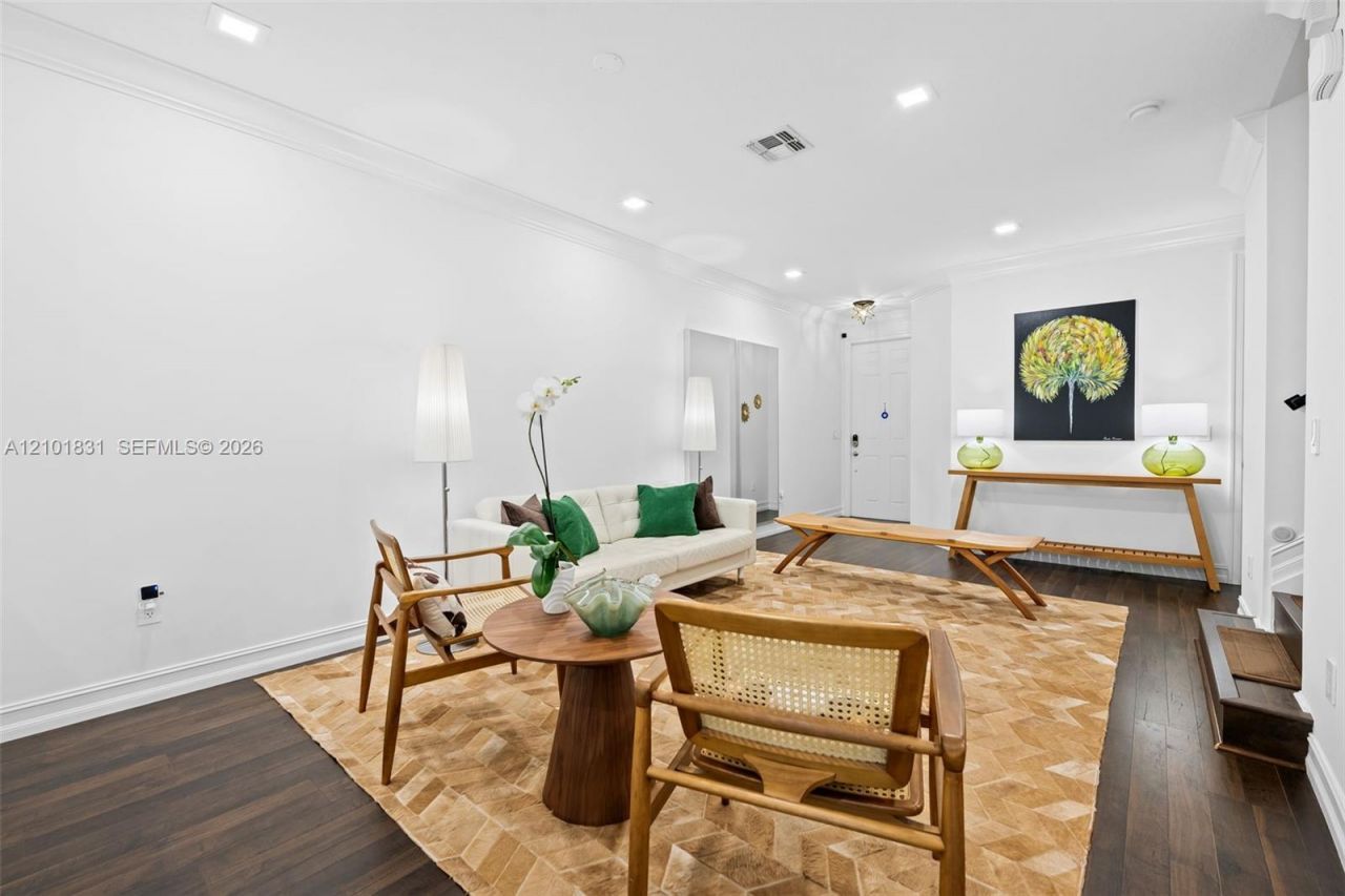 124 W Riverwalk Cir W , Plantation, FL 33325 Photo