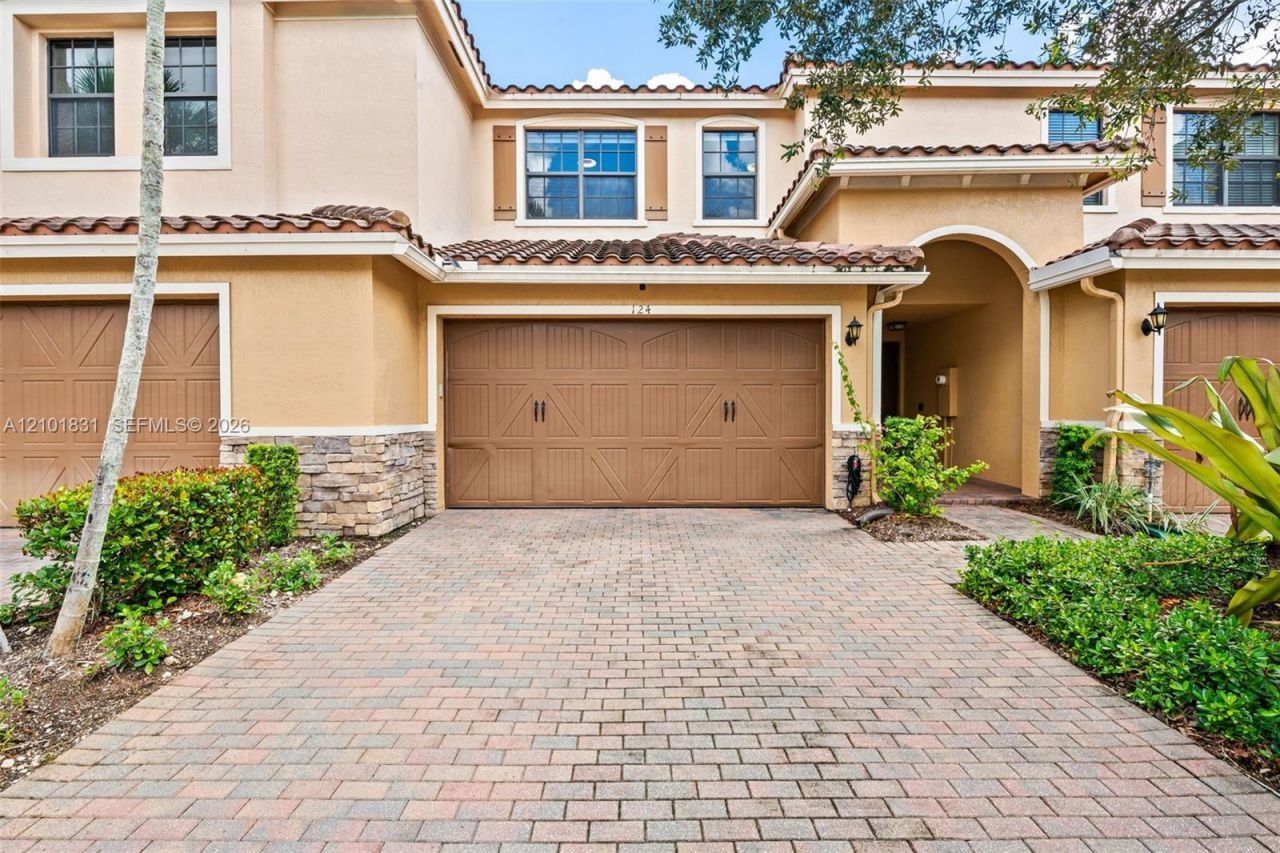 124 W Riverwalk Cir W , Plantation, FL 33325 Photo