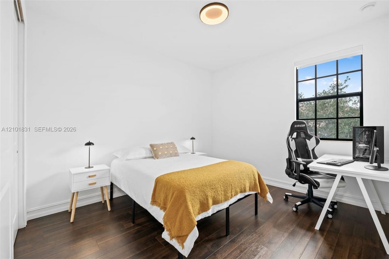 124 W Riverwalk Cir W , Plantation, FL 33325 Photo