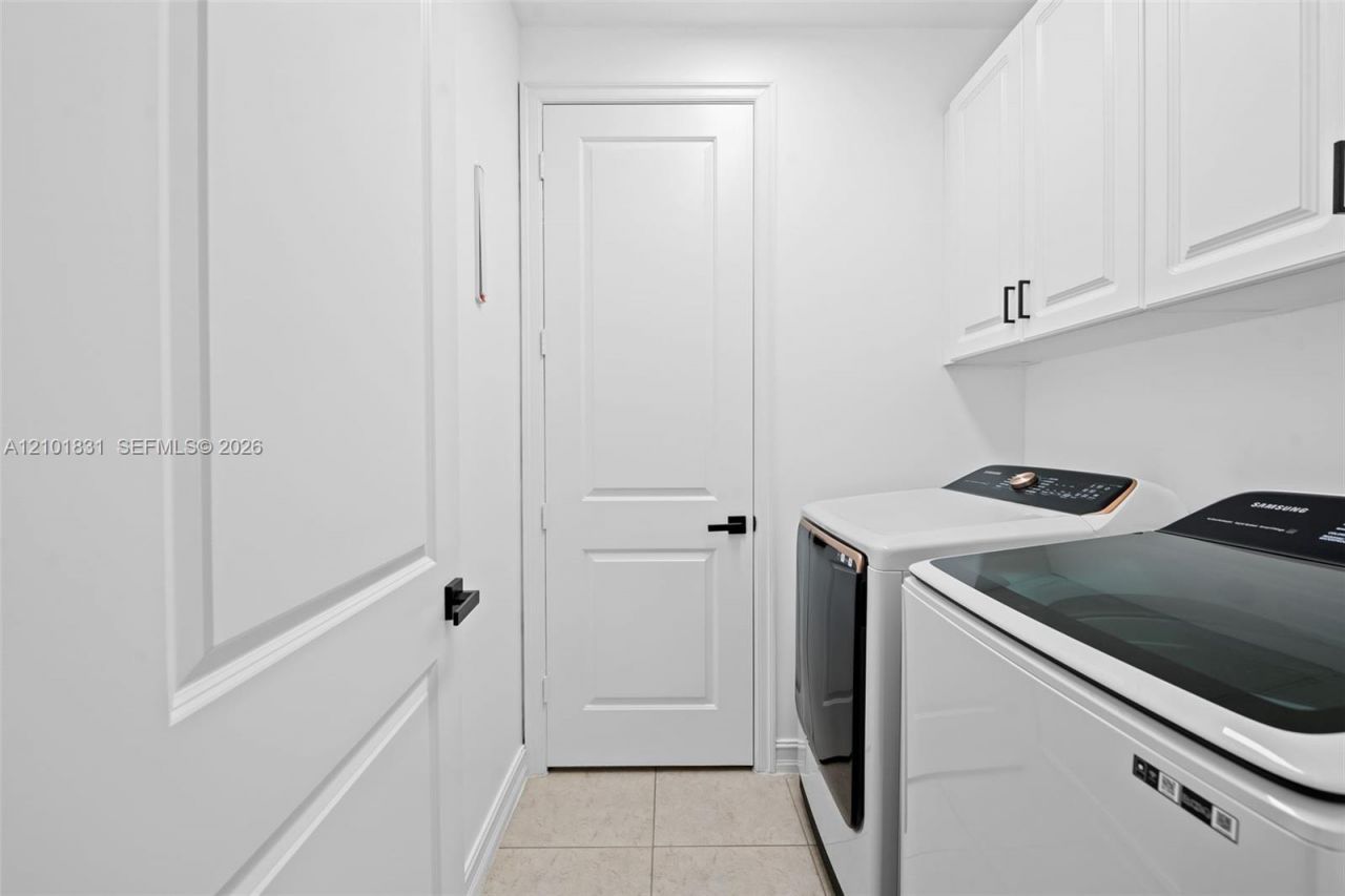124 W Riverwalk Cir W , Plantation, FL 33325 Photo