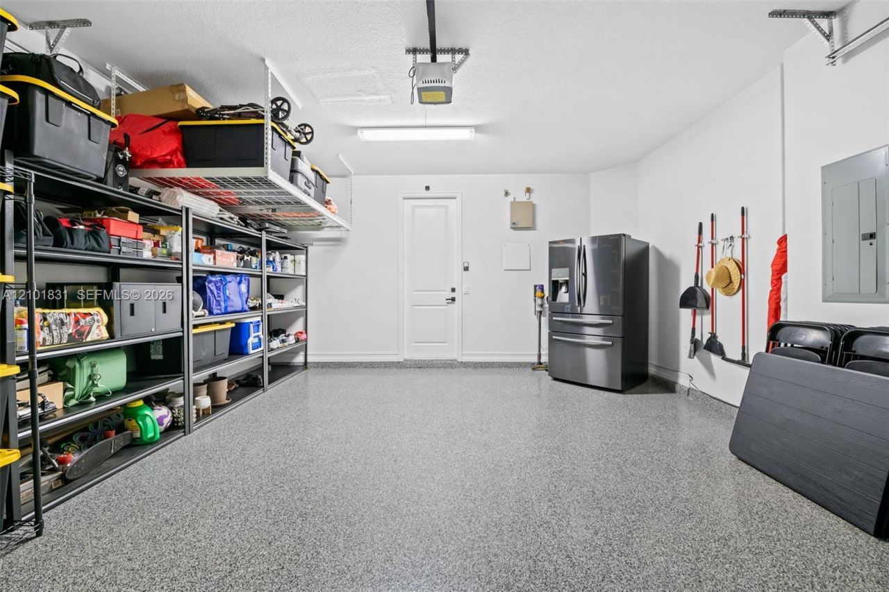 124 W Riverwalk Cir W , Plantation, FL 33325 Photo