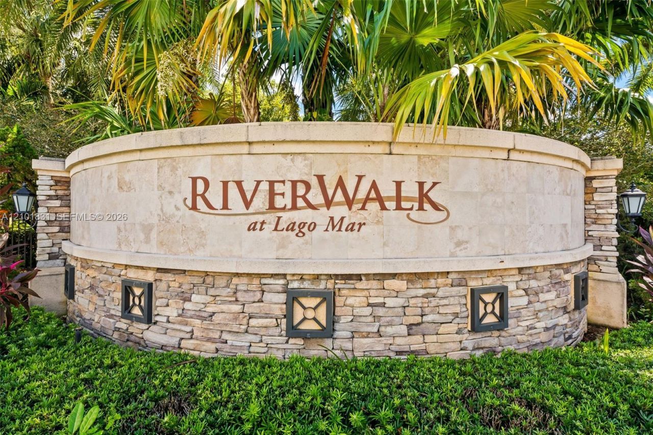 124 W Riverwalk Cir W , Plantation, FL 33325 Photo