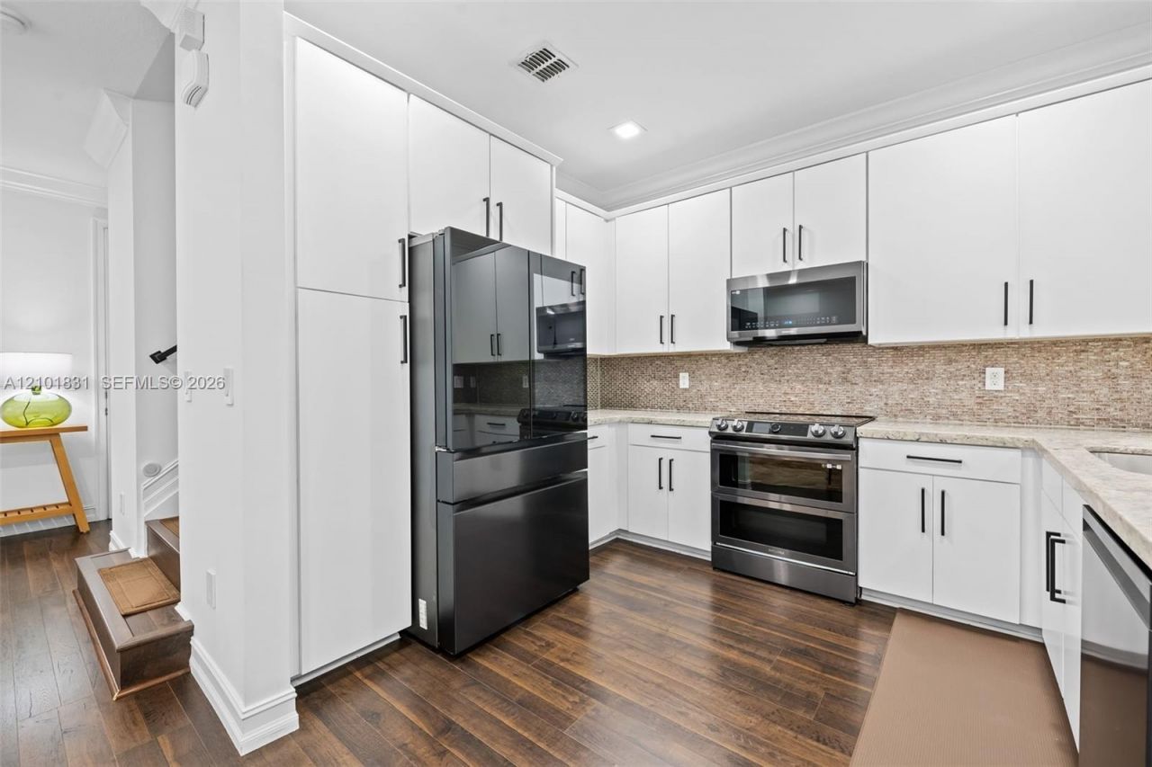 124 W Riverwalk Cir W , Plantation, FL 33325 Photo