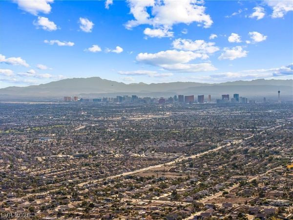 310 Peaceful Street , Las Vegas, NV 89110