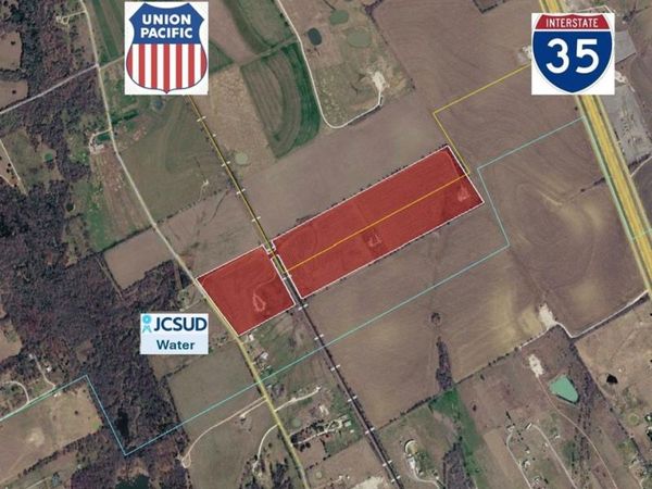 5301 County Road 401, Grandview, TX 76050