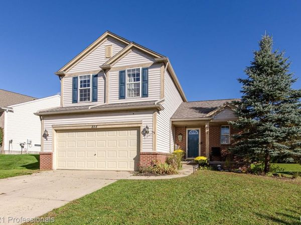 858 Canyon Creek Drive, Holly Township, Mi 48442