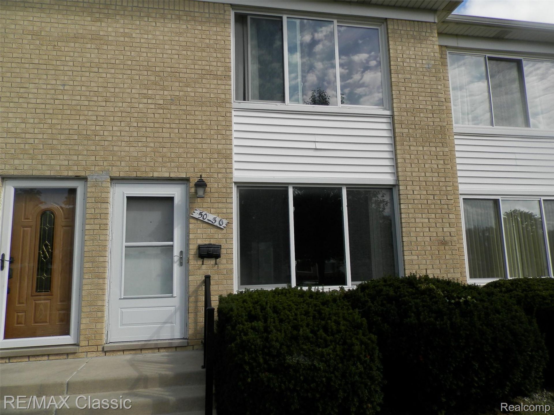 50130 Helfer, Wixom, Mi 48393 Main Photo