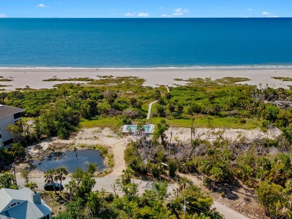 1801 Olde Middle Gulf Dr, Sanibel, FL 33957
