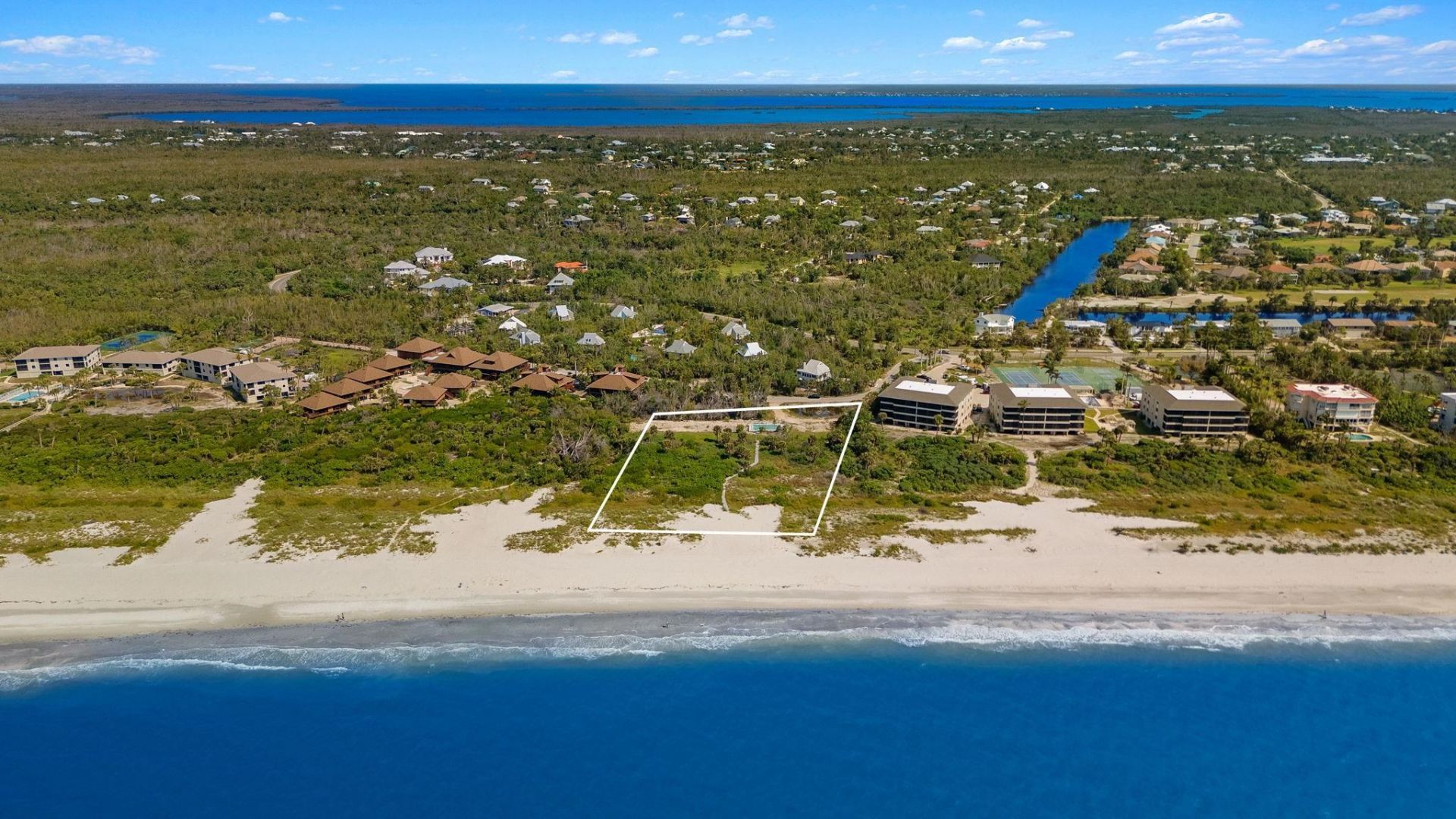 1801 Olde Middle Gulf Dr, Sanibel, FL 33957 Photo