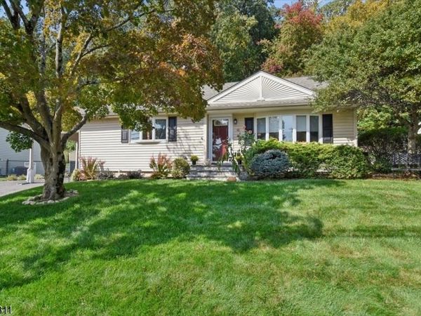 50 Parks Rd, Denville, NJ 07834