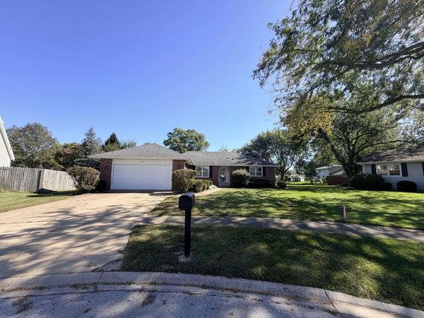 690 E VICKSBURG Court , Bourbonnais, IL 60914