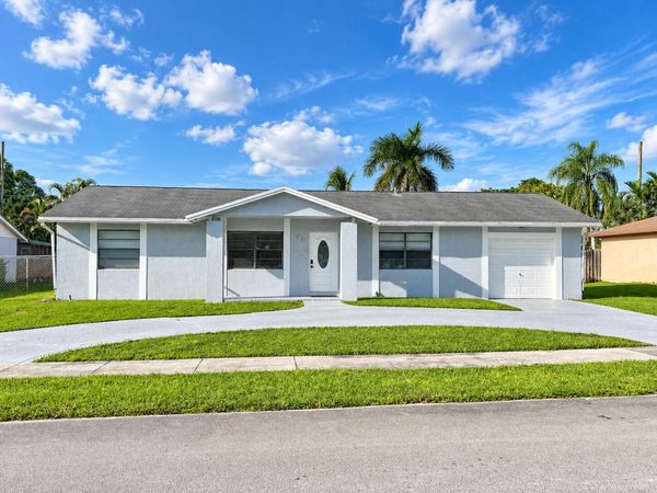 12411 SW 10TH Court, Davie, FL 33325