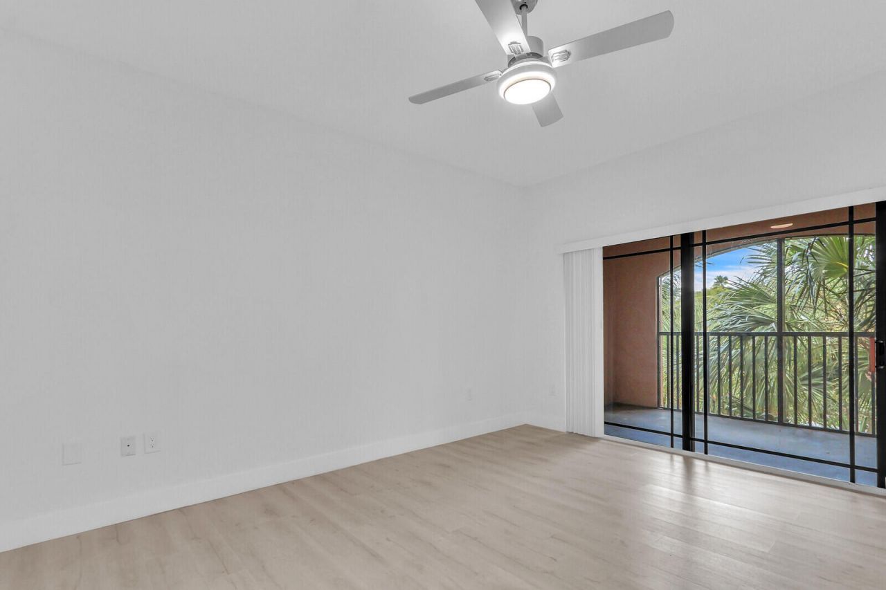 2916 Tuscany Court, Unit 302, Palm Beach Gardens, FL 33410 Photo