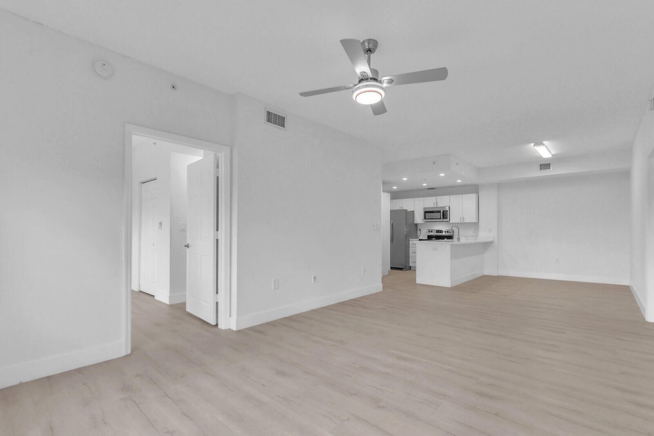 2916 Tuscany Court, Unit 302, Palm Beach Gardens, FL 33410 Photo