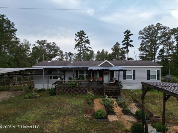1015 Saint Anne Road, Carthage, MS 39051