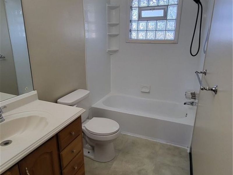 4699 Century Circle, Brooklyn, OH 44144 Photo 10