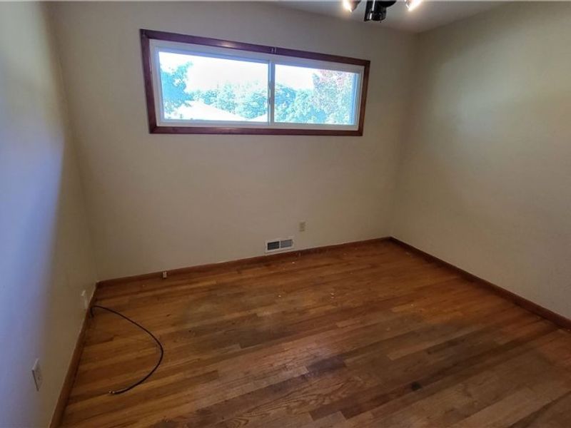 4699 Century Circle, Brooklyn, OH 44144 Photo 9