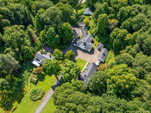 9 Cole Drive , Armonk, NY 10504
