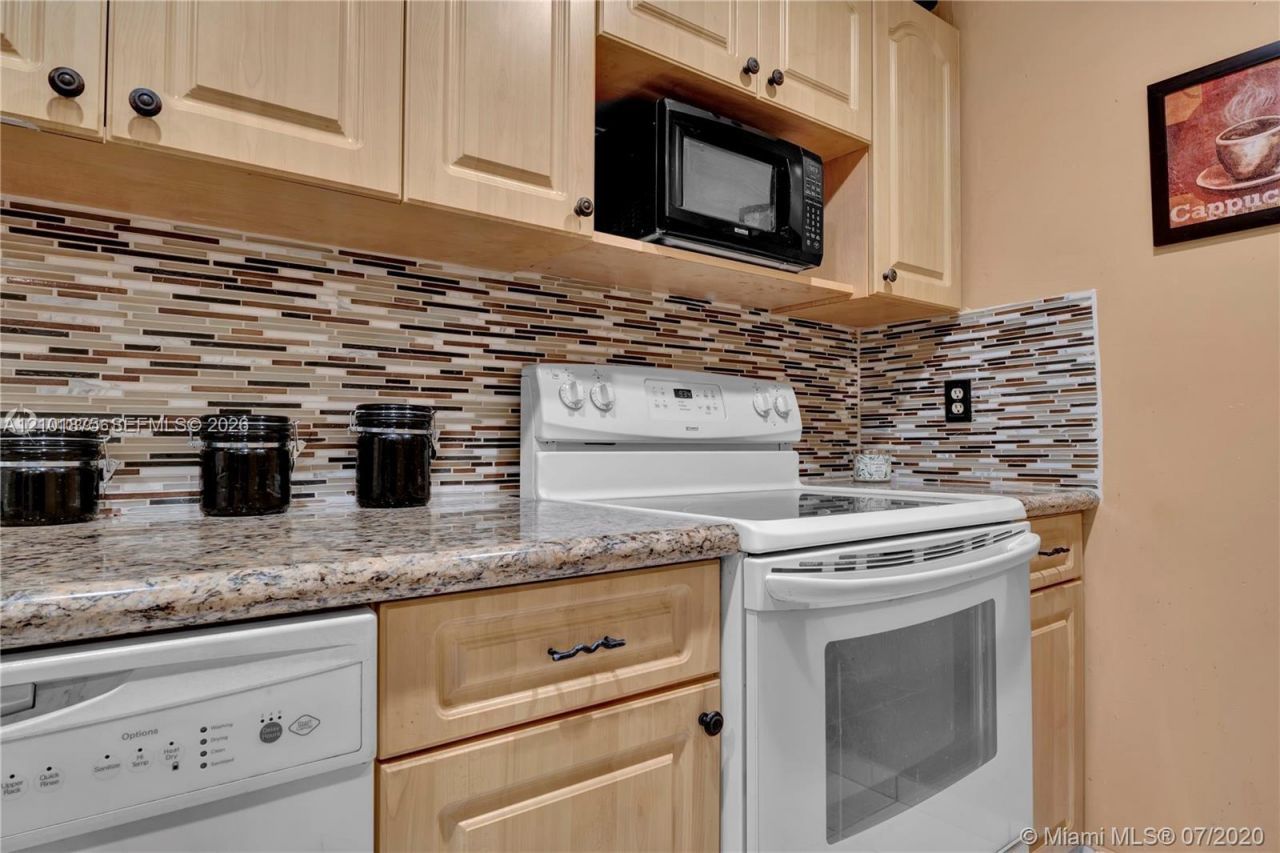 2055 SW 122nd Ave , Unit 410, Miami, FL 33175 Photo
