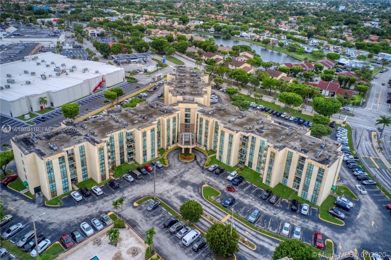 2055 SW 122nd Ave , Unit 410, Miami, FL 33175 Photo