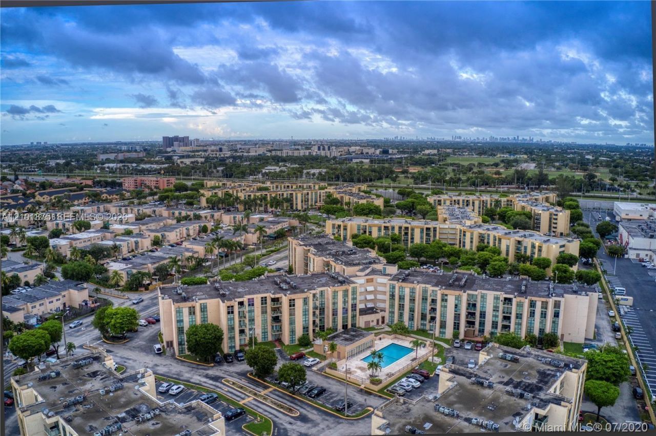 2055 SW 122nd Ave , Unit 410, Miami, FL 33175 Photo