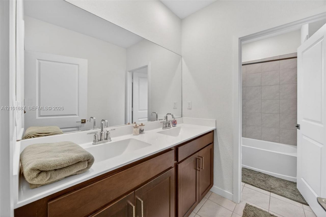 826 SE 17th St , Homestead, FL 33034 Photo