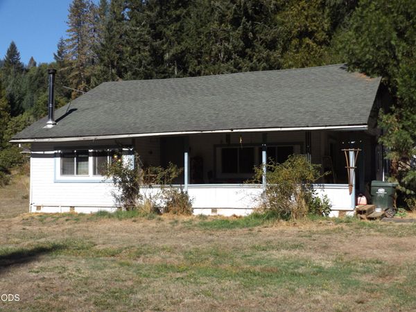 1144 Starveout Creek Road, Azalea, OR 97410