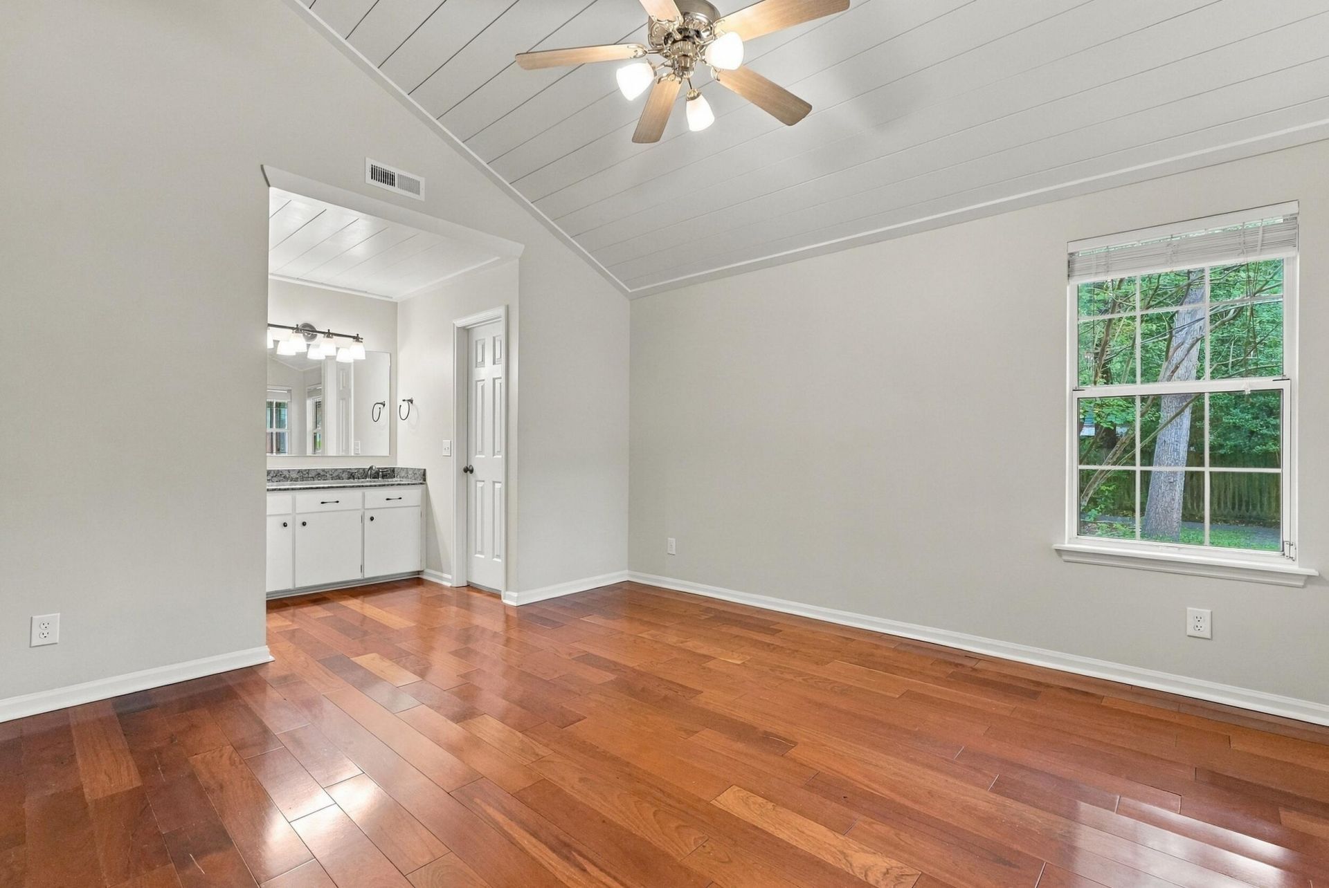 2344 S England Street Photo 15