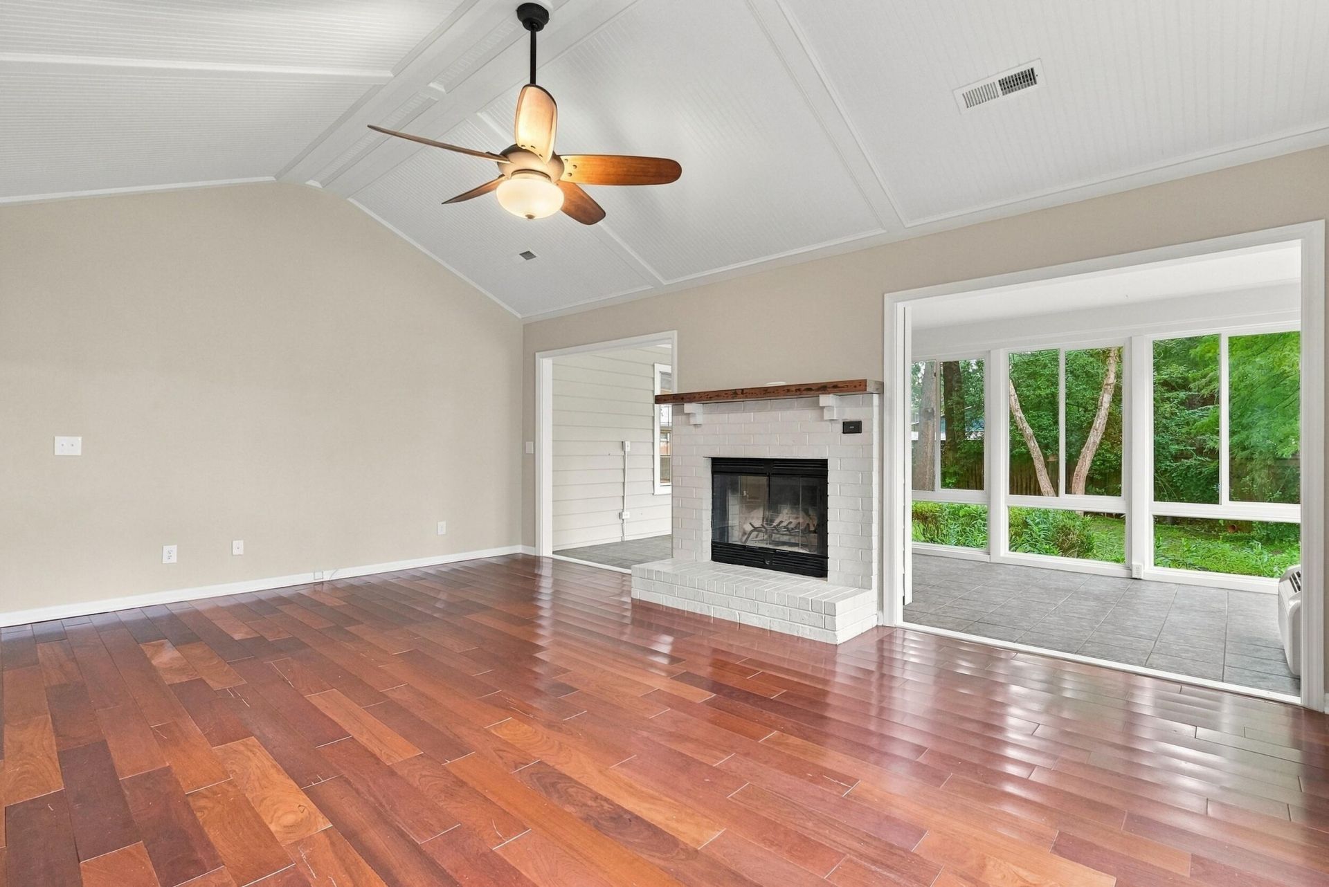 2344 S England Street Photo 5