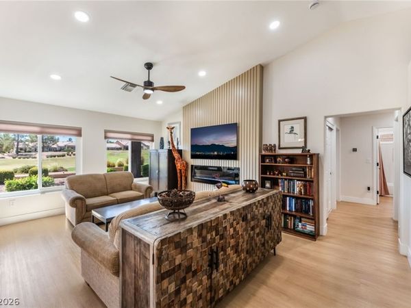 9369 Villa Ridge Drive , Las Vegas, NV 89134