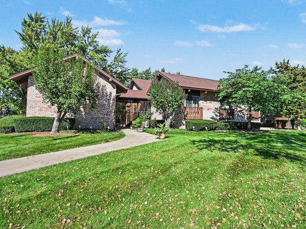 740 Saint Andrews Lane , Unit 13, Crystal Lake, IL 60014