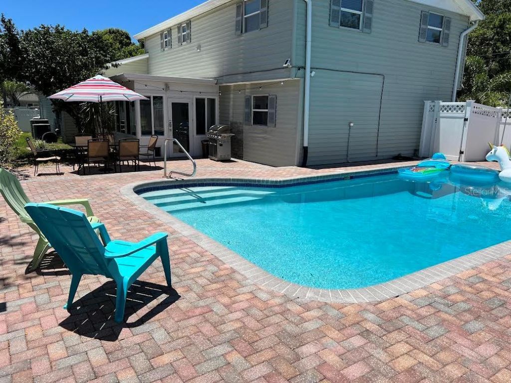 6403 Evergreen Avenue, Seminole, FL 33772 Photo