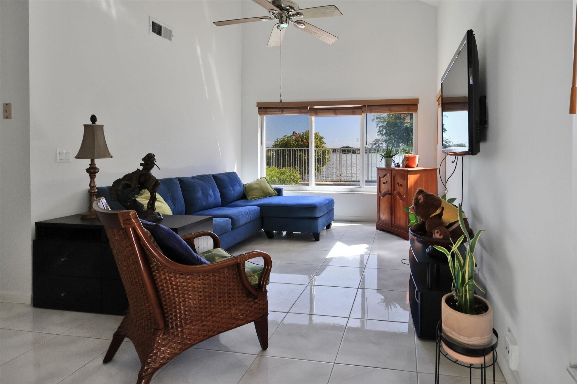 3130 W Buena Vista Drive, Margate, FL 33063 Photo