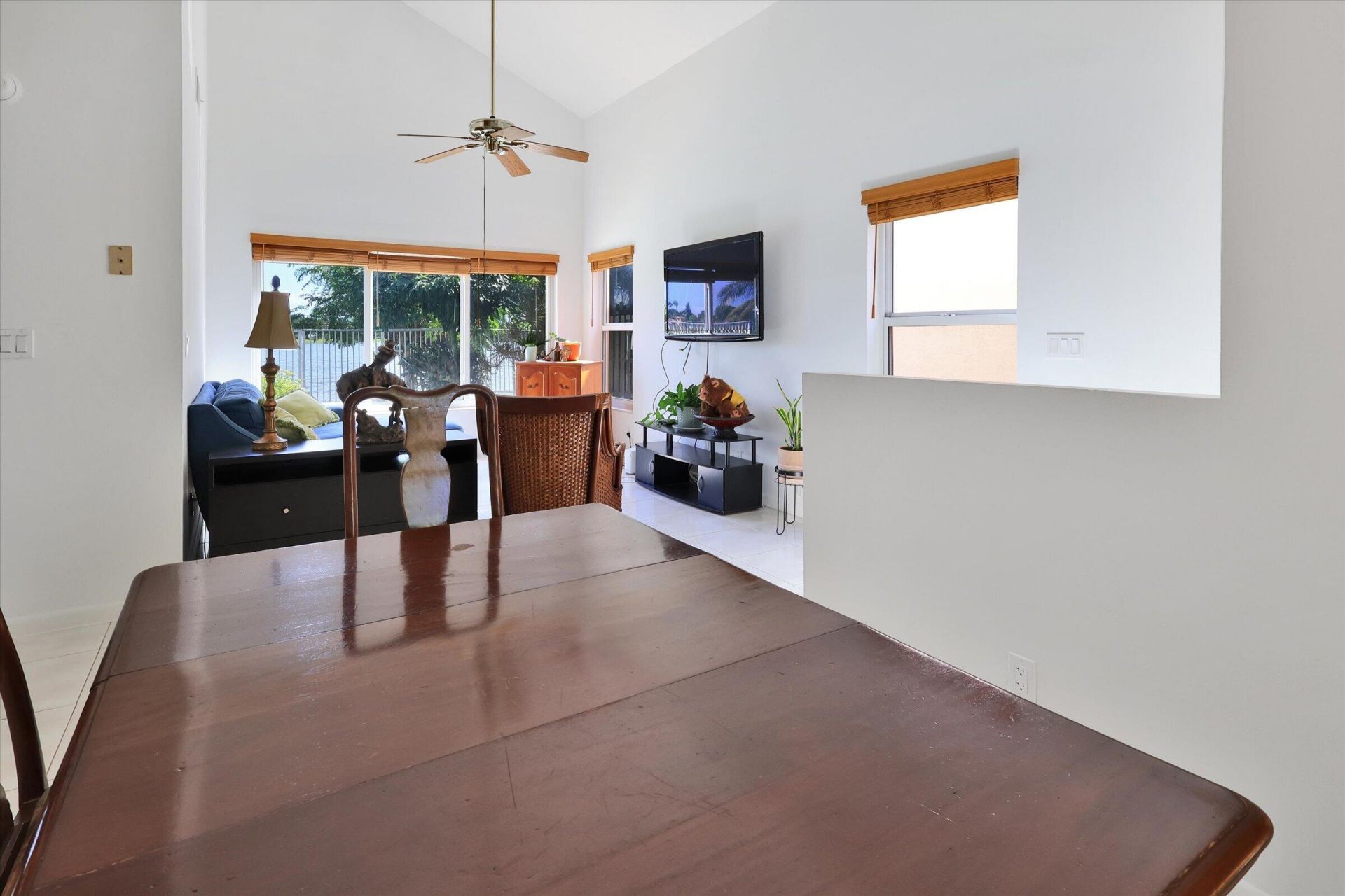 3130 W Buena Vista Drive, Margate, FL 33063 Photo