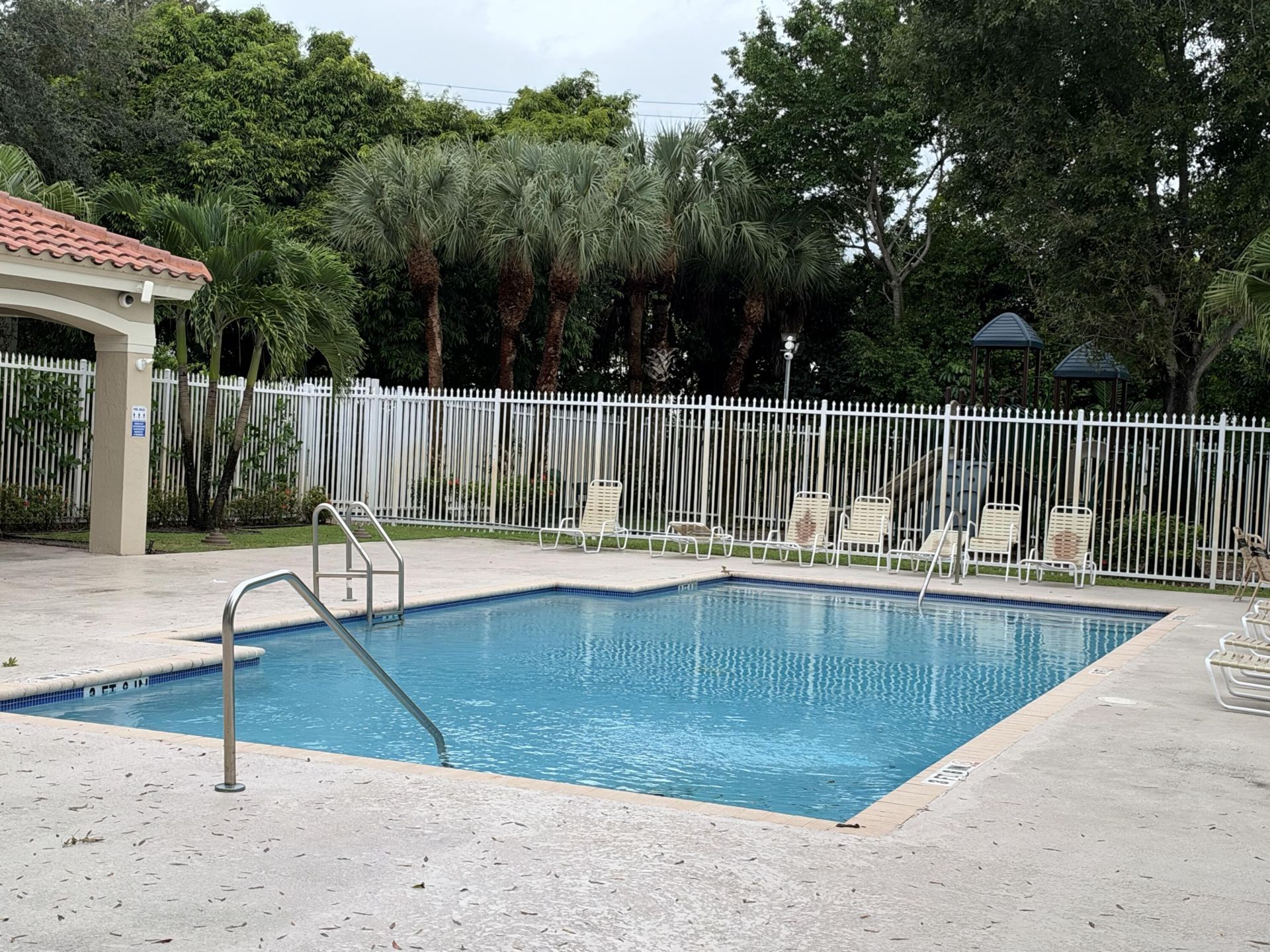 804 Summit Lake Drive, West Palm Beach, FL 33406 Photo